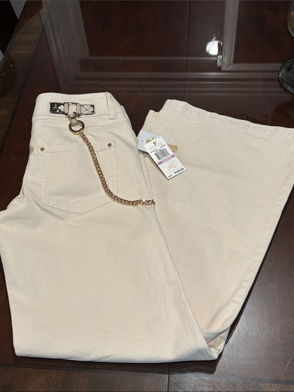 MICHAEL Michael Kors Cream Wide-Leg Long Jeans with Gold Chain